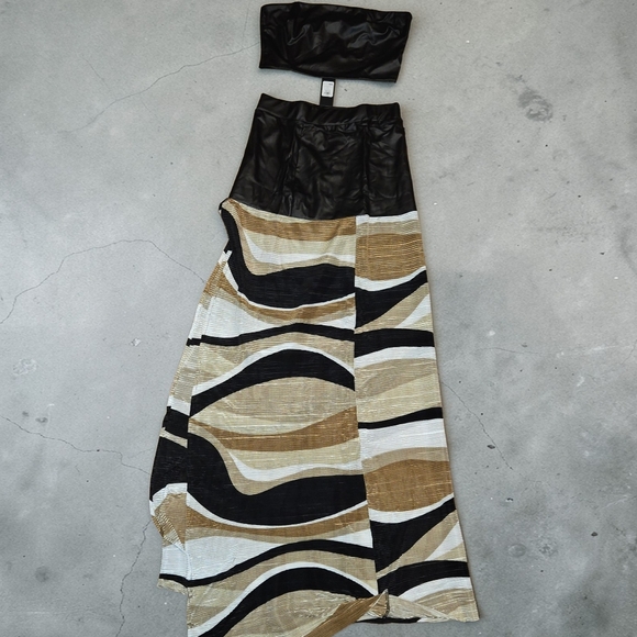 Fashion Nova Black and Tan Asymmetrical Skirt - Picture 3 of 4